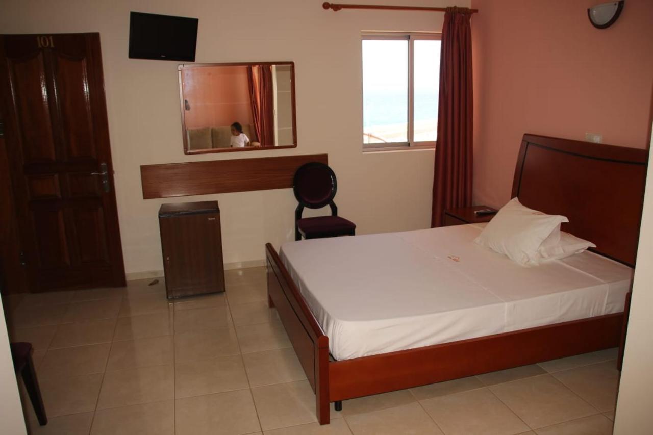 Restaurante Residencial Nova Cidade Porto Novo Exteriér fotografie