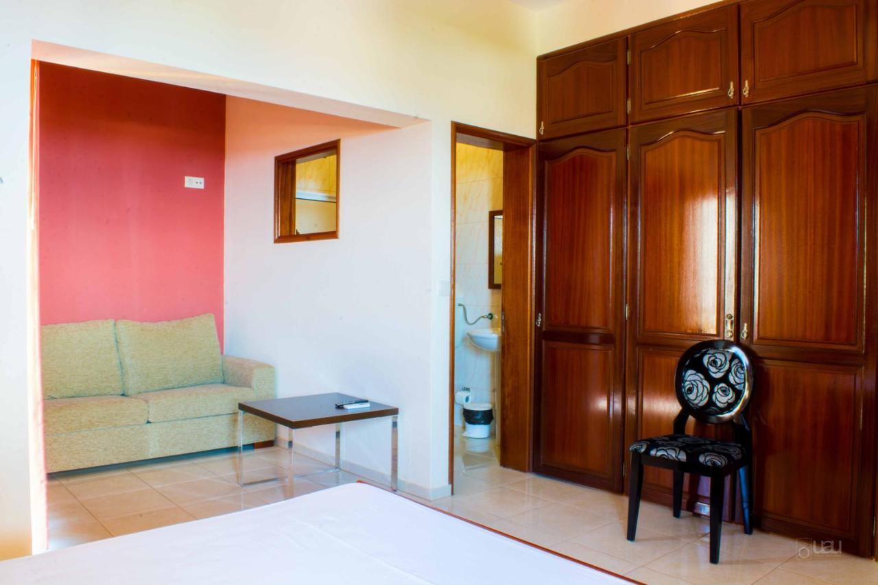 Restaurante Residencial Nova Cidade Porto Novo Exteriér fotografie