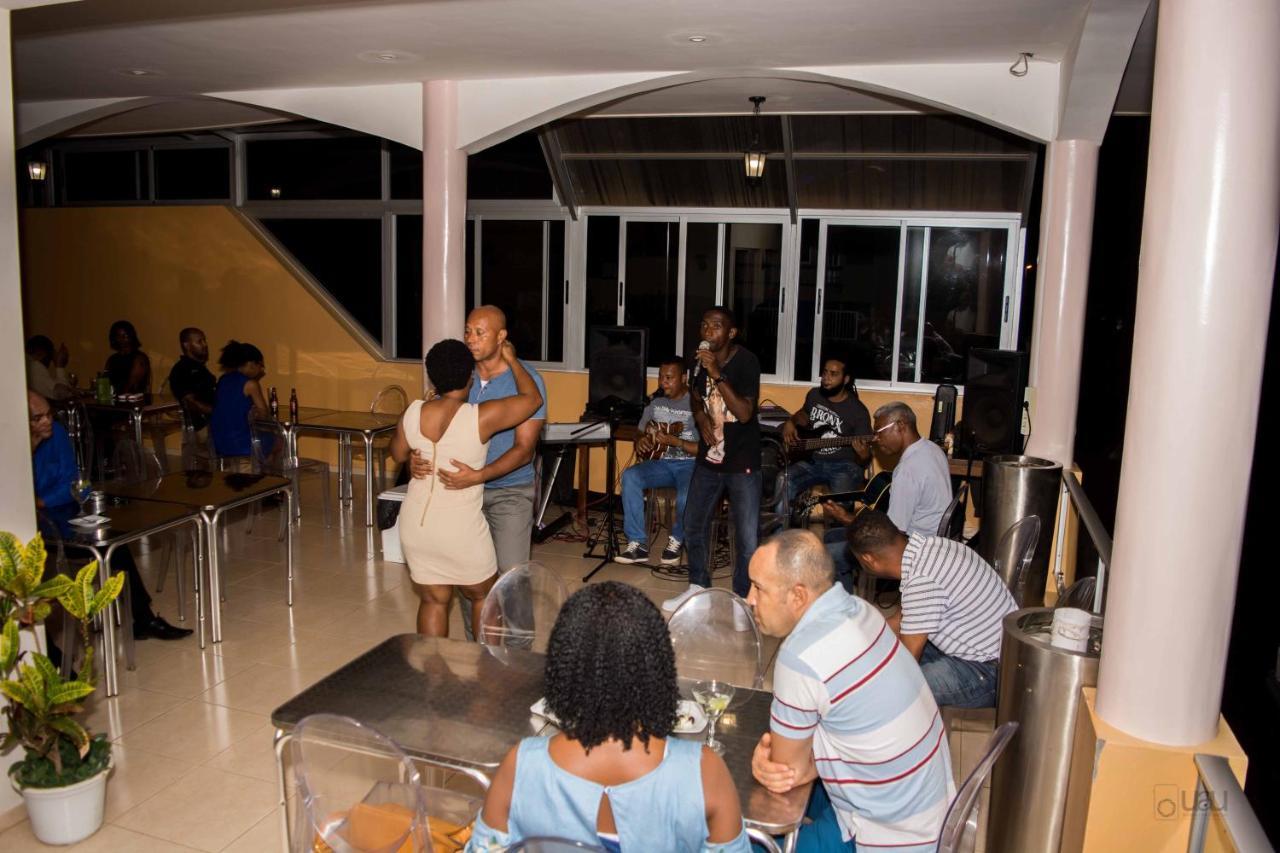 Restaurante Residencial Nova Cidade Porto Novo Exteriér fotografie